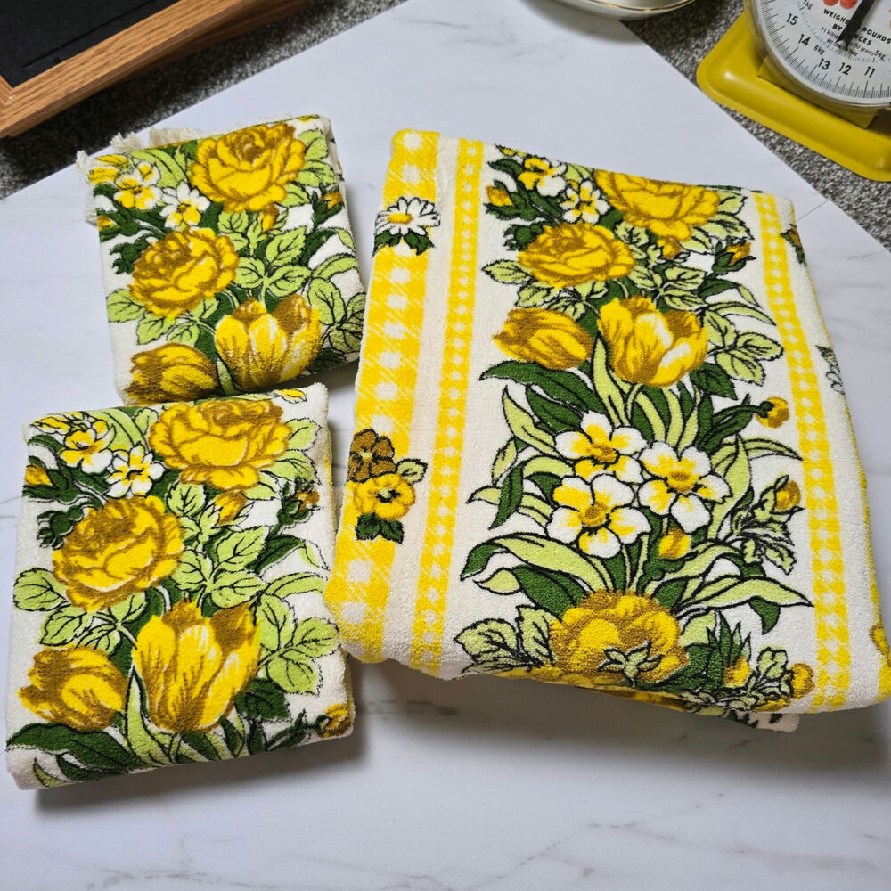 Vintage Briggs R.A. Forever Color Fast 100% Cotton 2bath 2 Hand towels 70's
